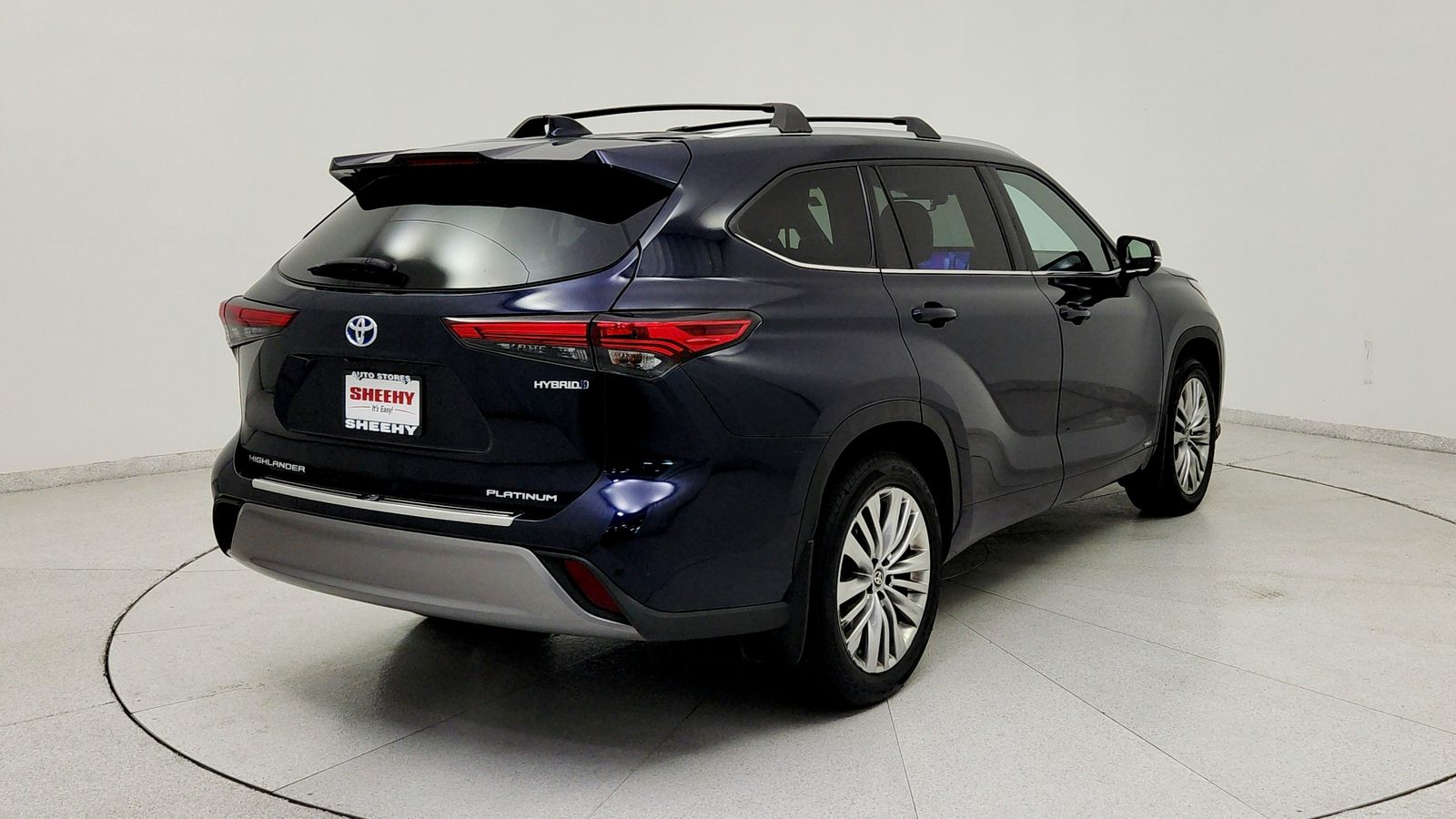 Used 2023  Toyota Platinum image 6