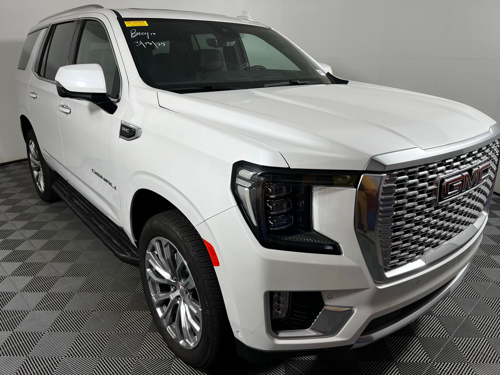 2024 GMC Yukon Denali 3