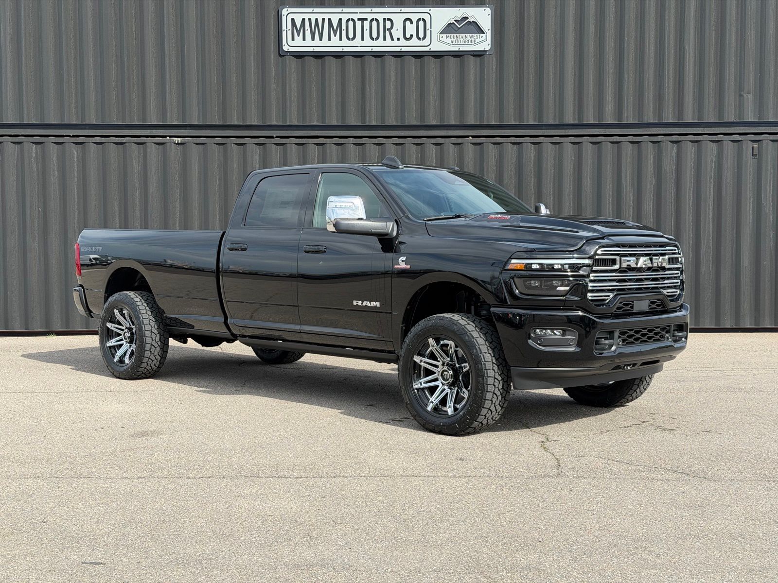 2026 RAM 3500 Laramie 4X4 Crew Cab LWB's photo