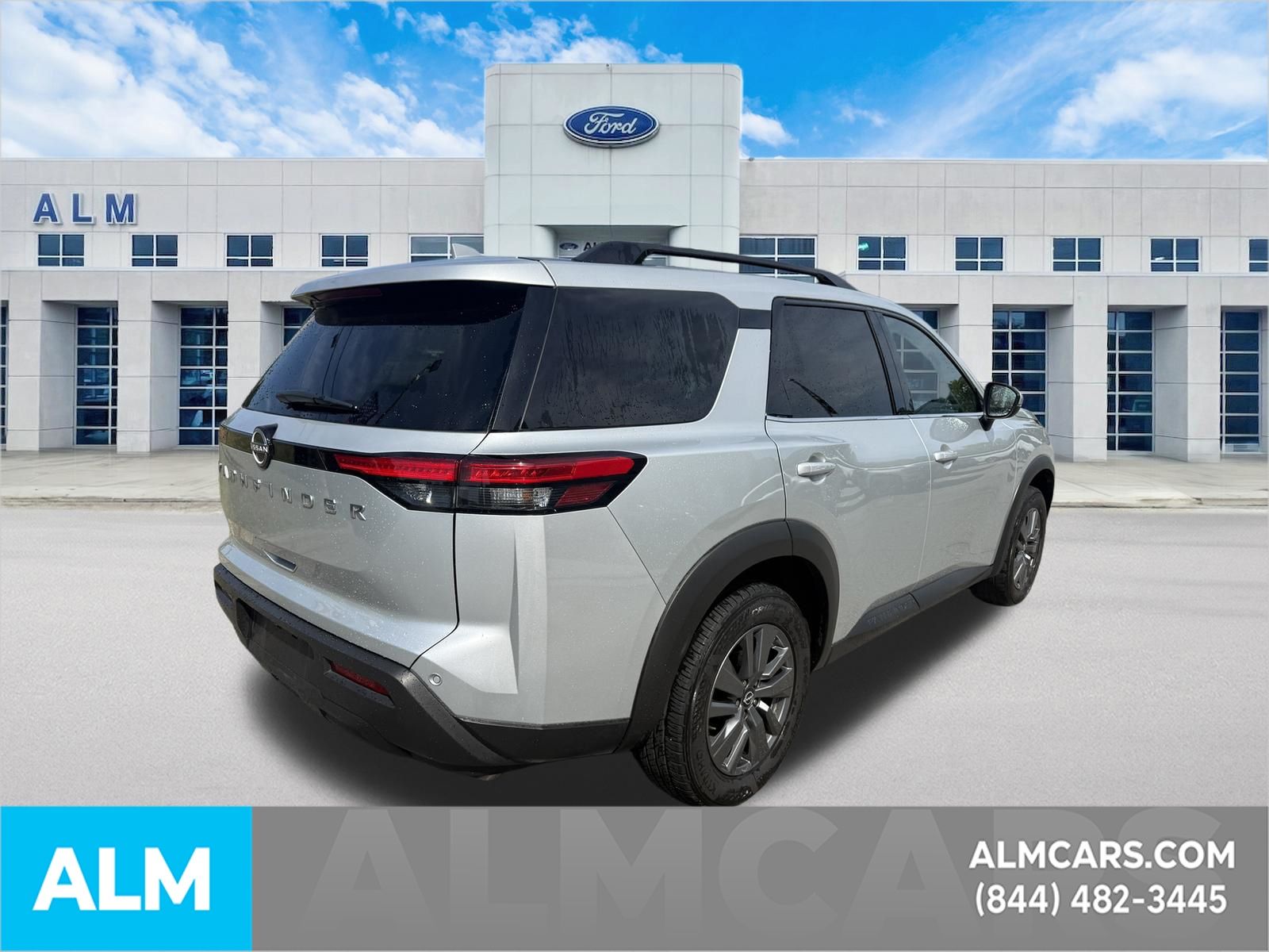Used 2025 Silver Nissan SV image 5
