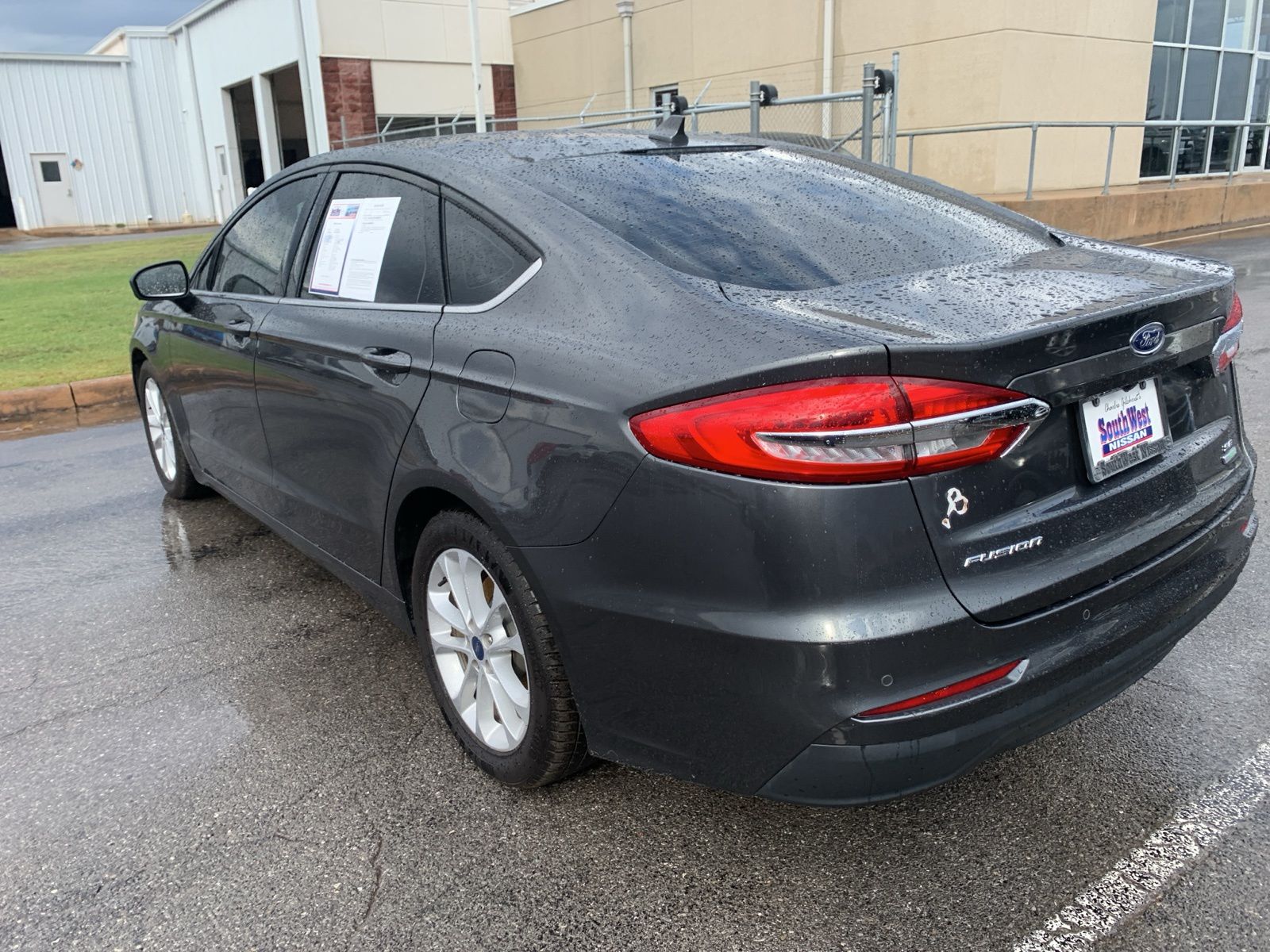 2020 Ford Fusion SE 6