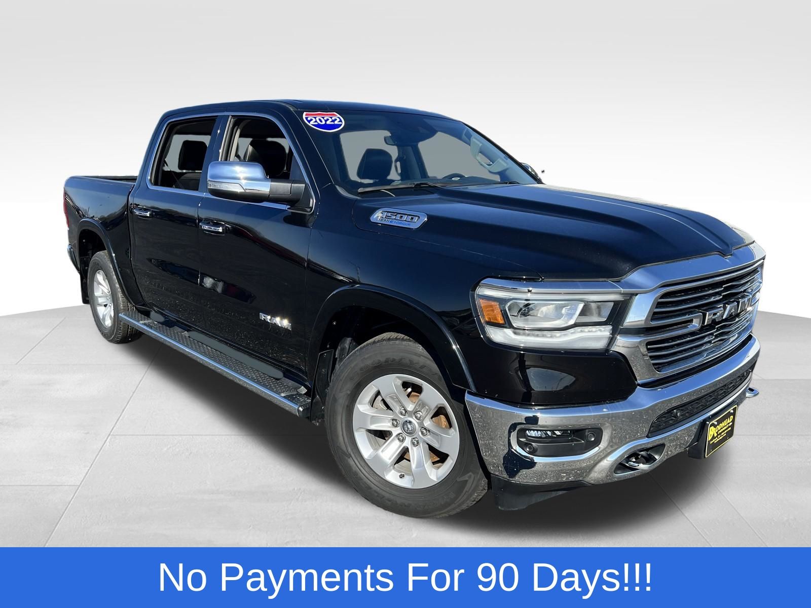 2022 RAM 1500 Laramie 4x4 Crew Cab 5'7's photo