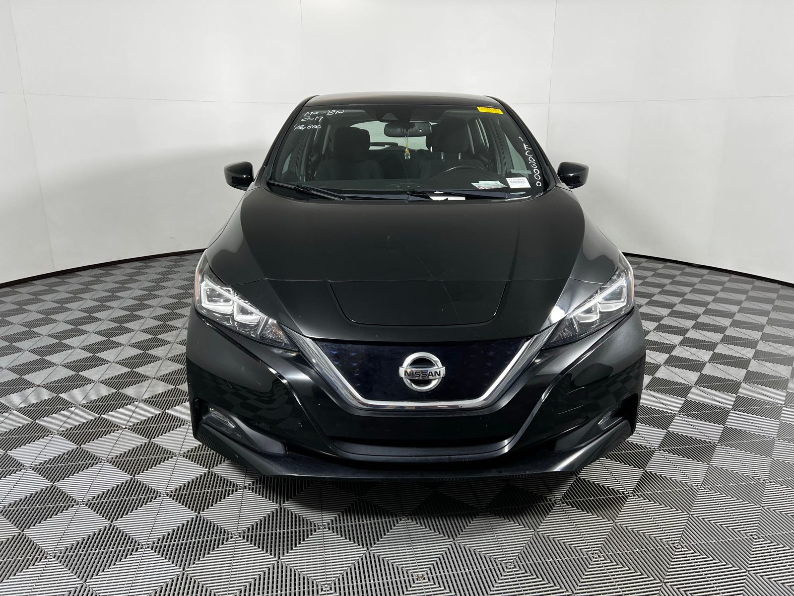 Thumbnail: 2019 Nissan Leaf - 2