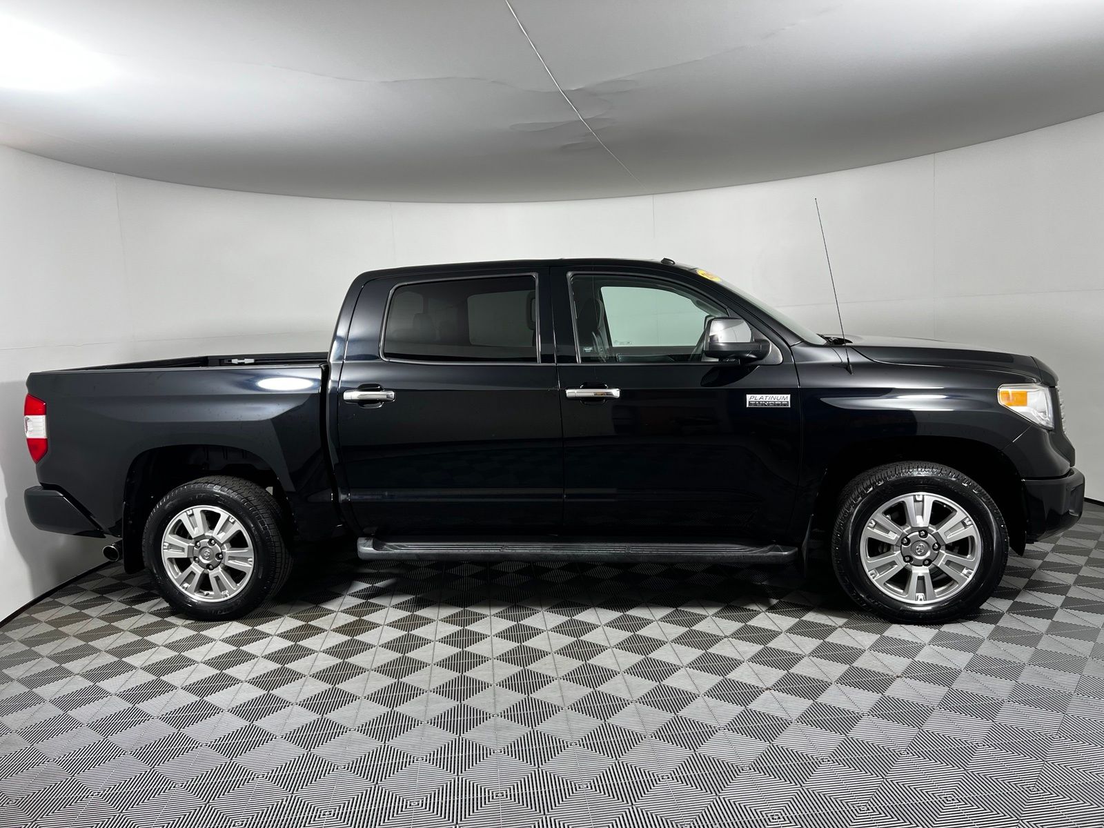 Thumbnail: 2016 Toyota Tundra - 4