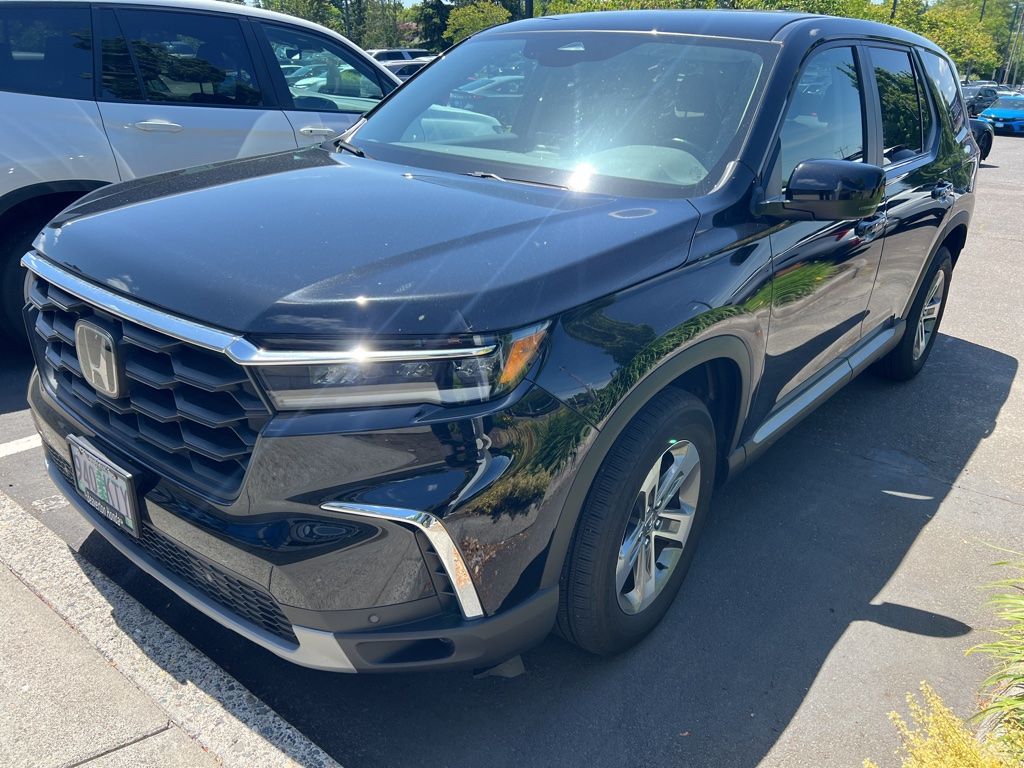 used 2023 Honda Pilot car, priced at $39,993