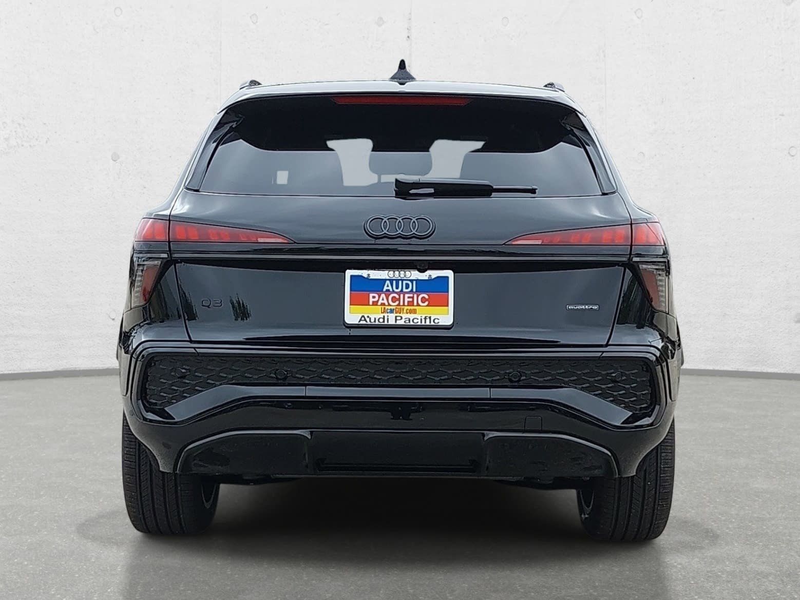 View vehicle photo 6