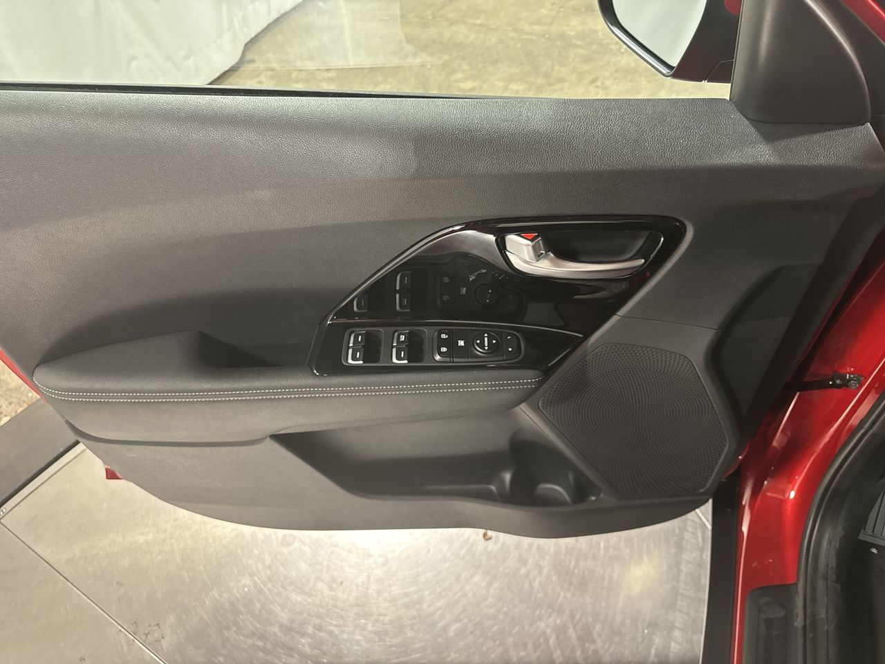 2022 Kia Niro LXS photo 21