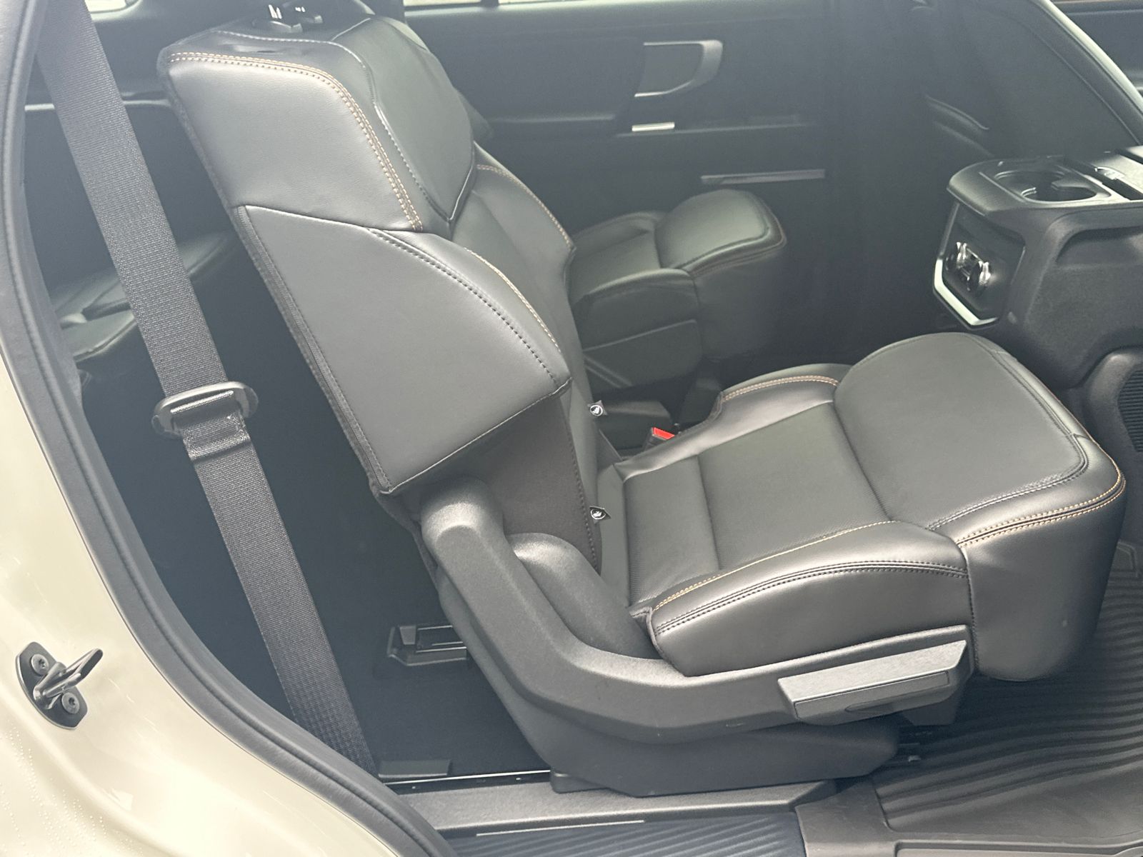 New 2026 Star White Metallic Tri-Coat Ford Tremor® image 16