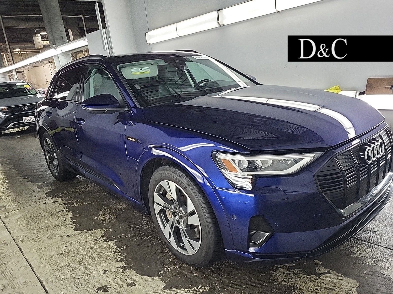 2021 Audi e-tron quattro Premium SUV