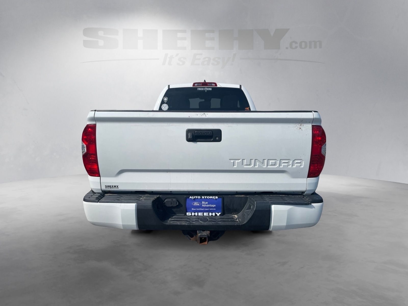 Used 2020 Super White Toyota SR5 image 8