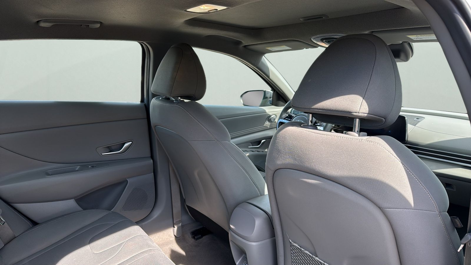 Used 2025 Gray Hyundai SEL Convenience image 27