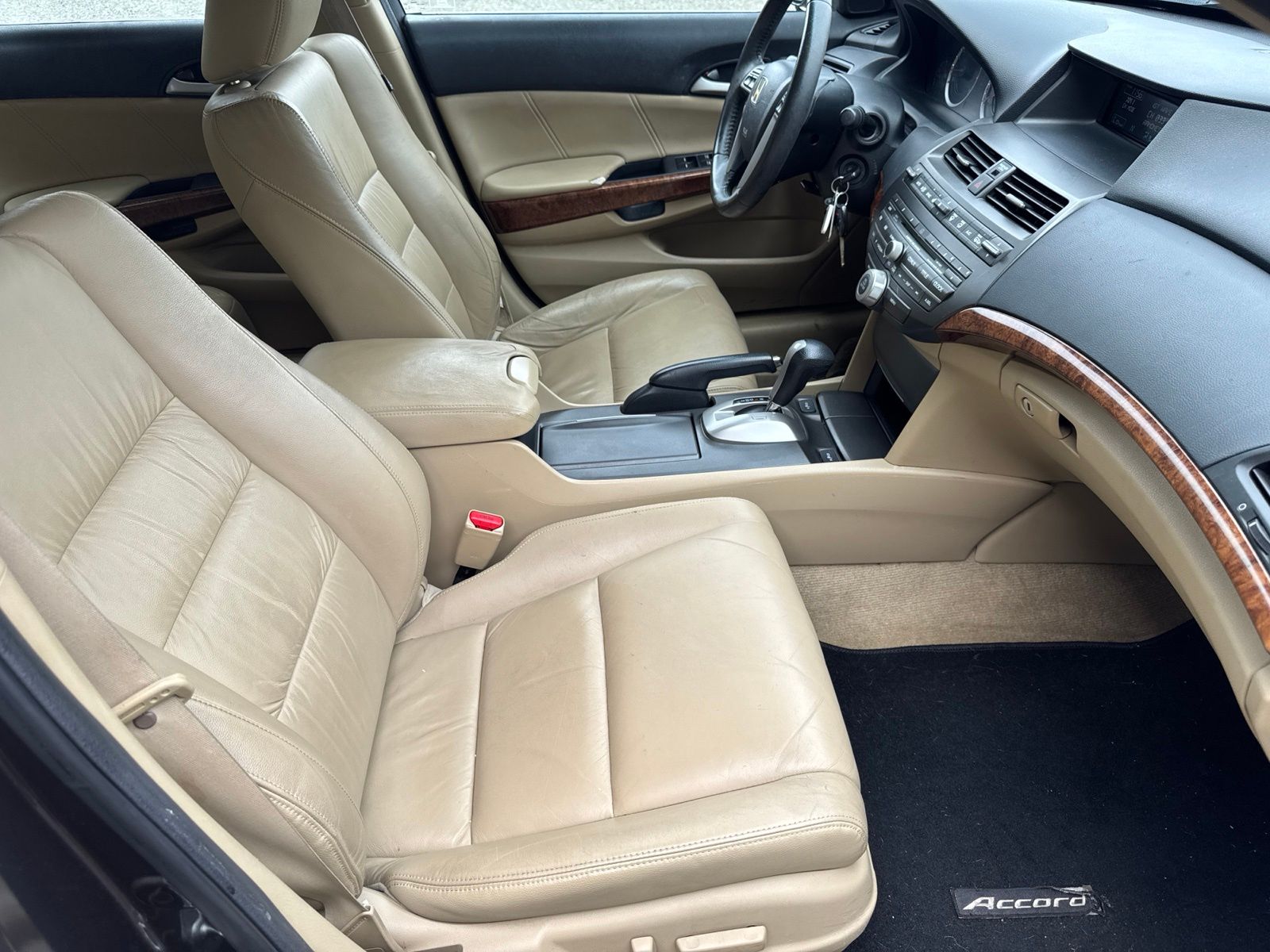 Used 2012 Black Honda EX-L image 28