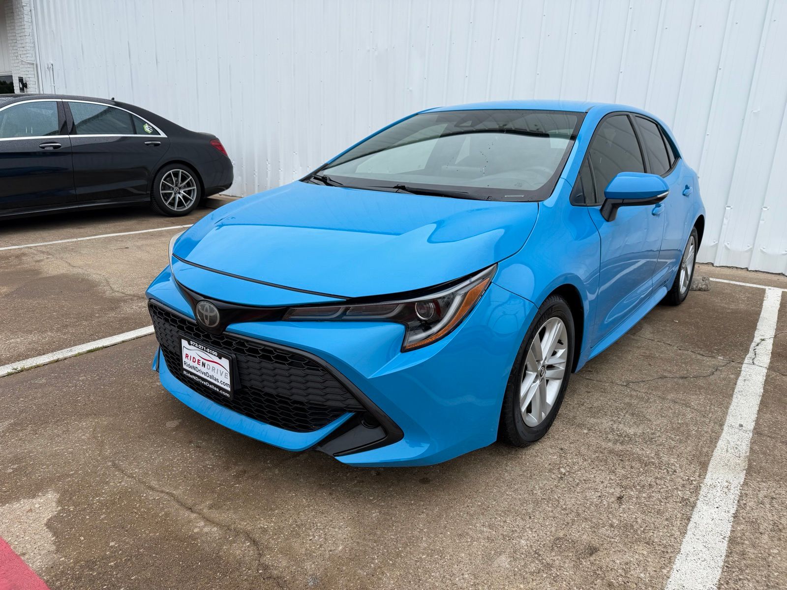 Blue Flame 2019 Toyota Corolla Hatchback SE FWD Hatchback Front-Wheel Drive 6-Speed Manual