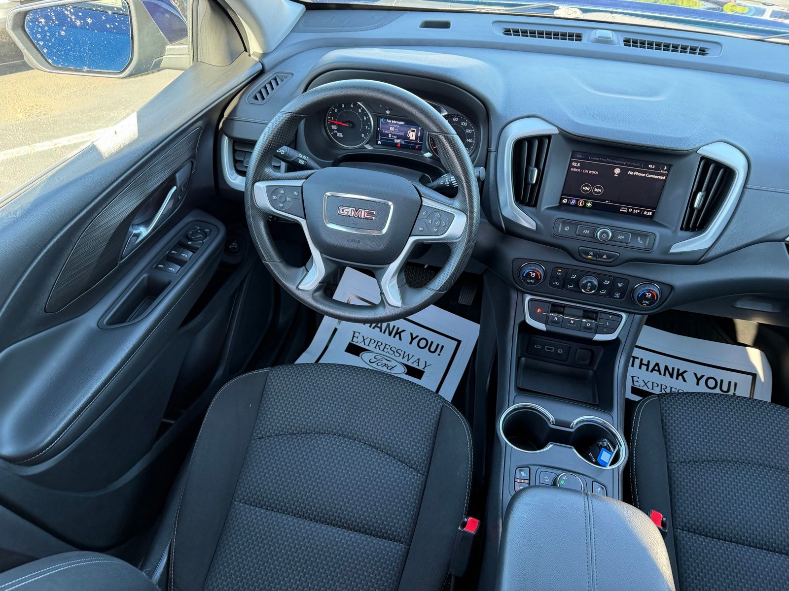 2022 GMC Terrain image 15