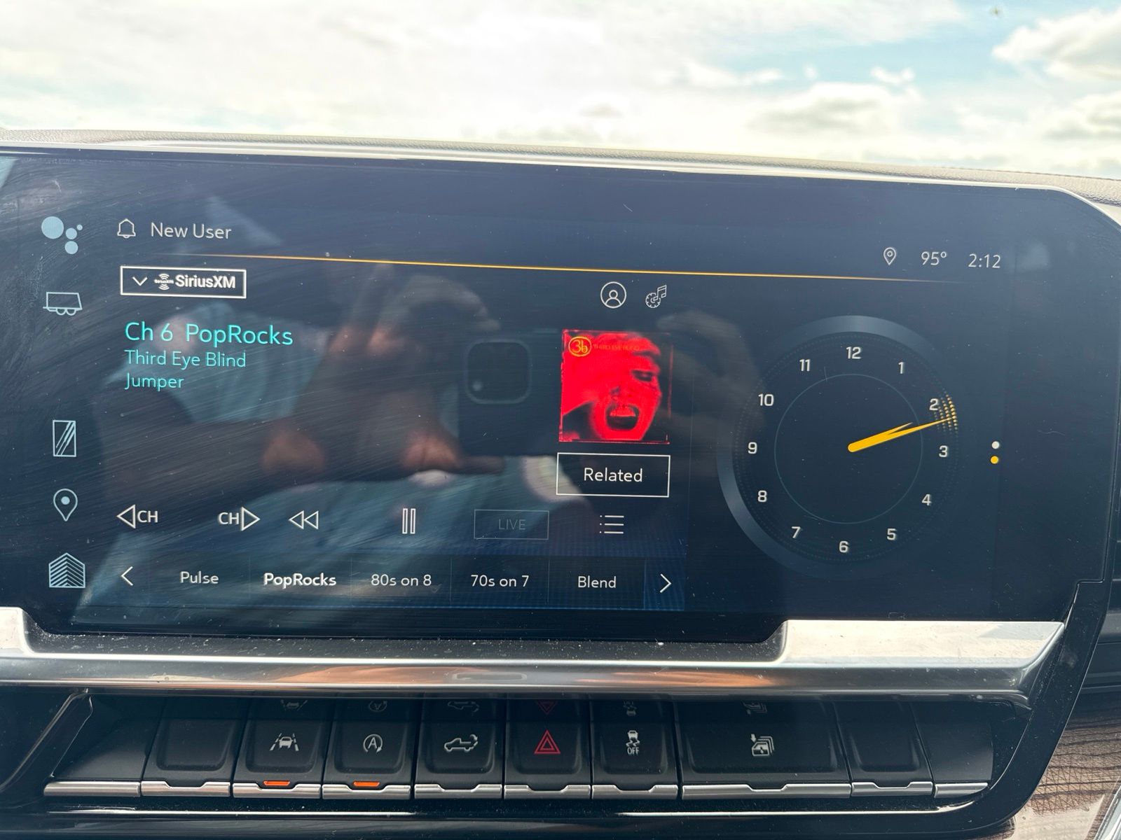 Used 2023 Gray Chevrolet LT image 5