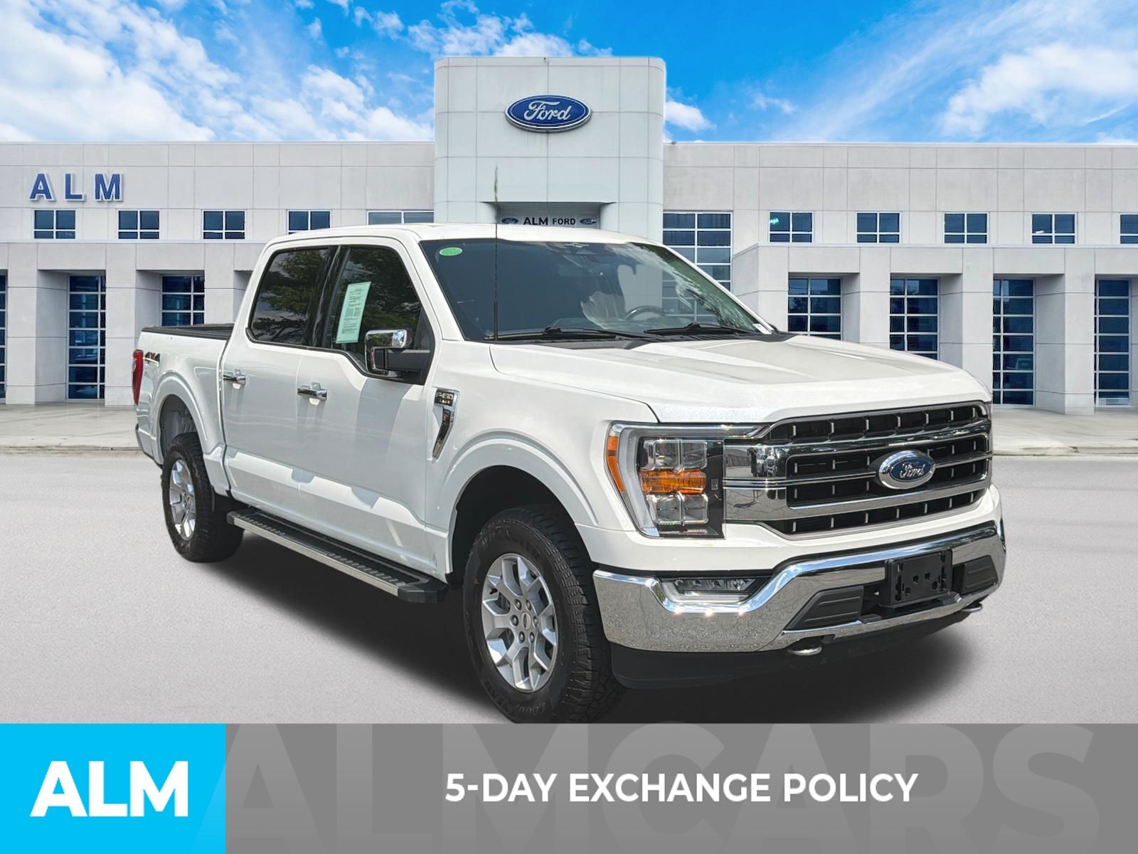 Used 2023 White Ford Lariat image 3