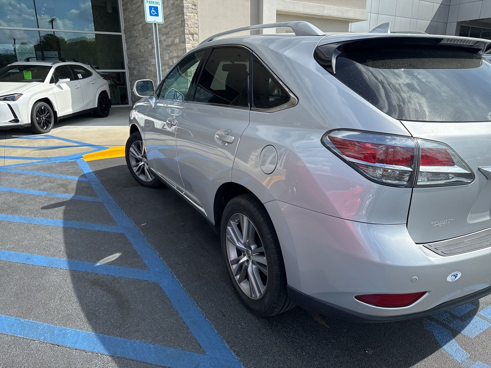 View vehicle photo 5