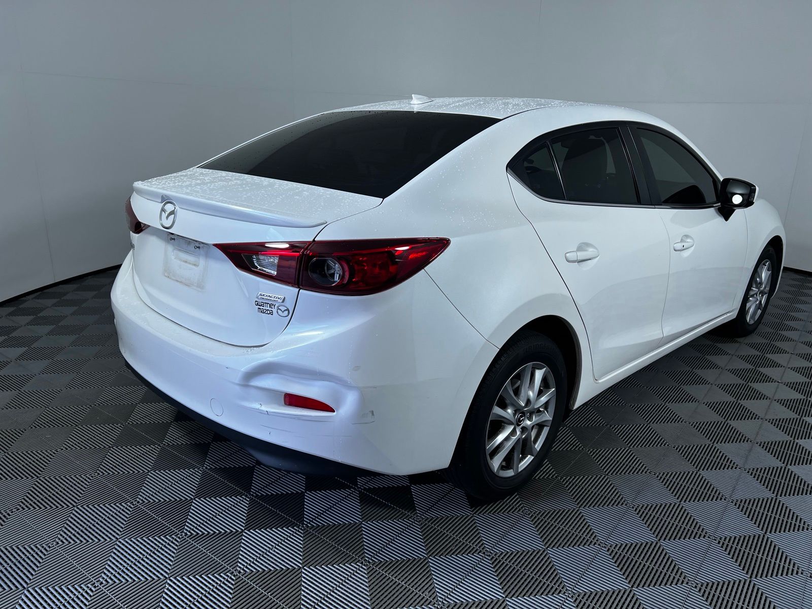 Thumbnail: 2016 Mazda Mazda3 - 3
