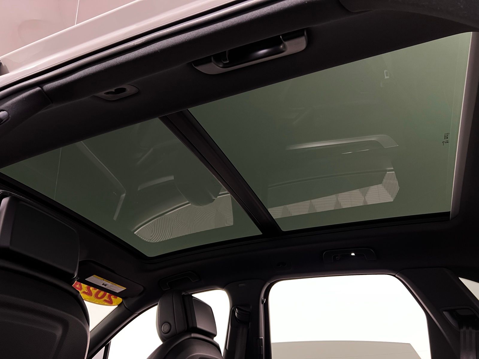 Thumbnail: 2024 Porsche Cayenne - 26