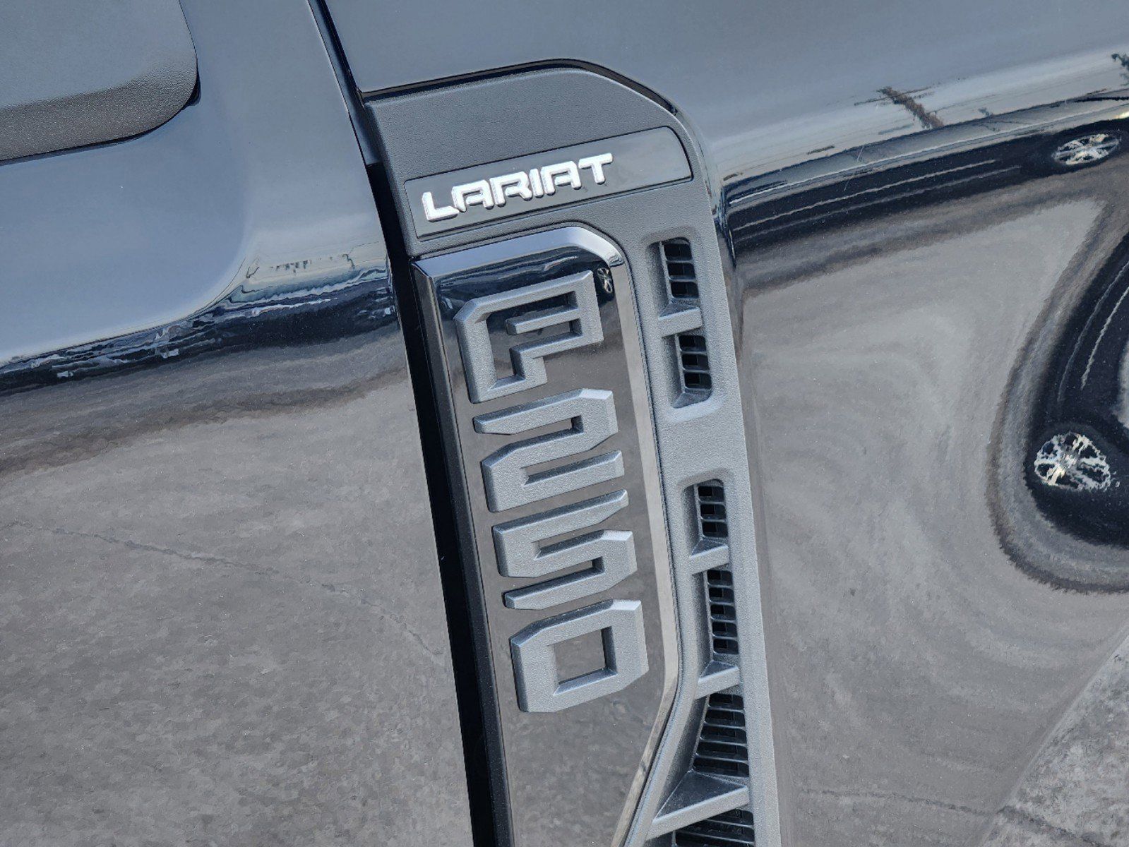 2024 Ford F-250SD Lariat 9