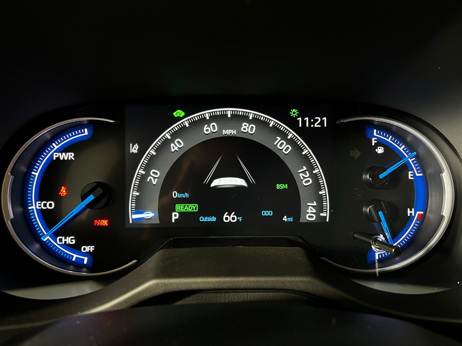 Thumbnail: 2025 Toyota RAV4 - 13