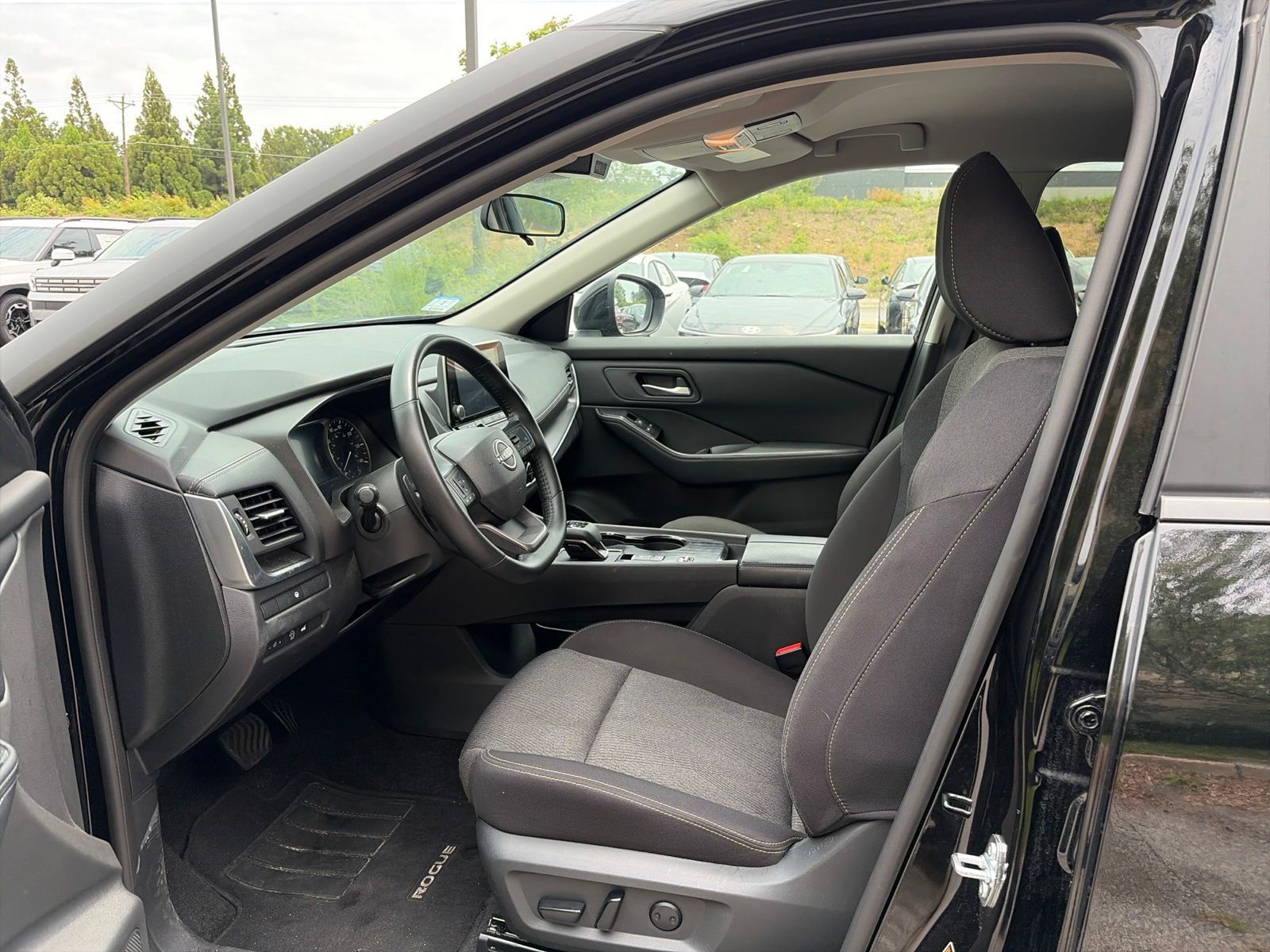 Used 2025 Black Nissan SV image 9