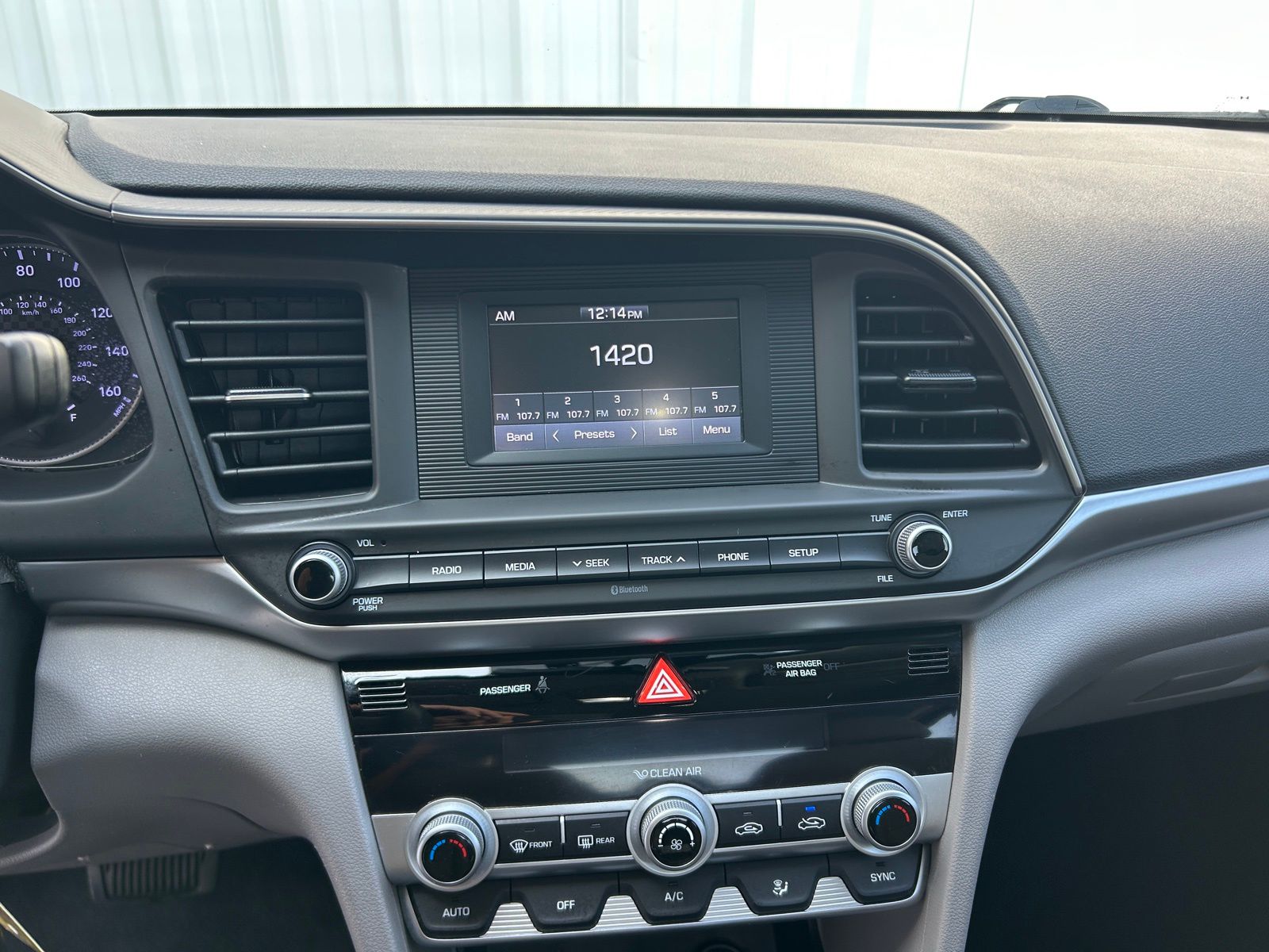 Used Car 2020 Hyundai Elantra  Se For Sale Under $15,000 In Austin, Texas