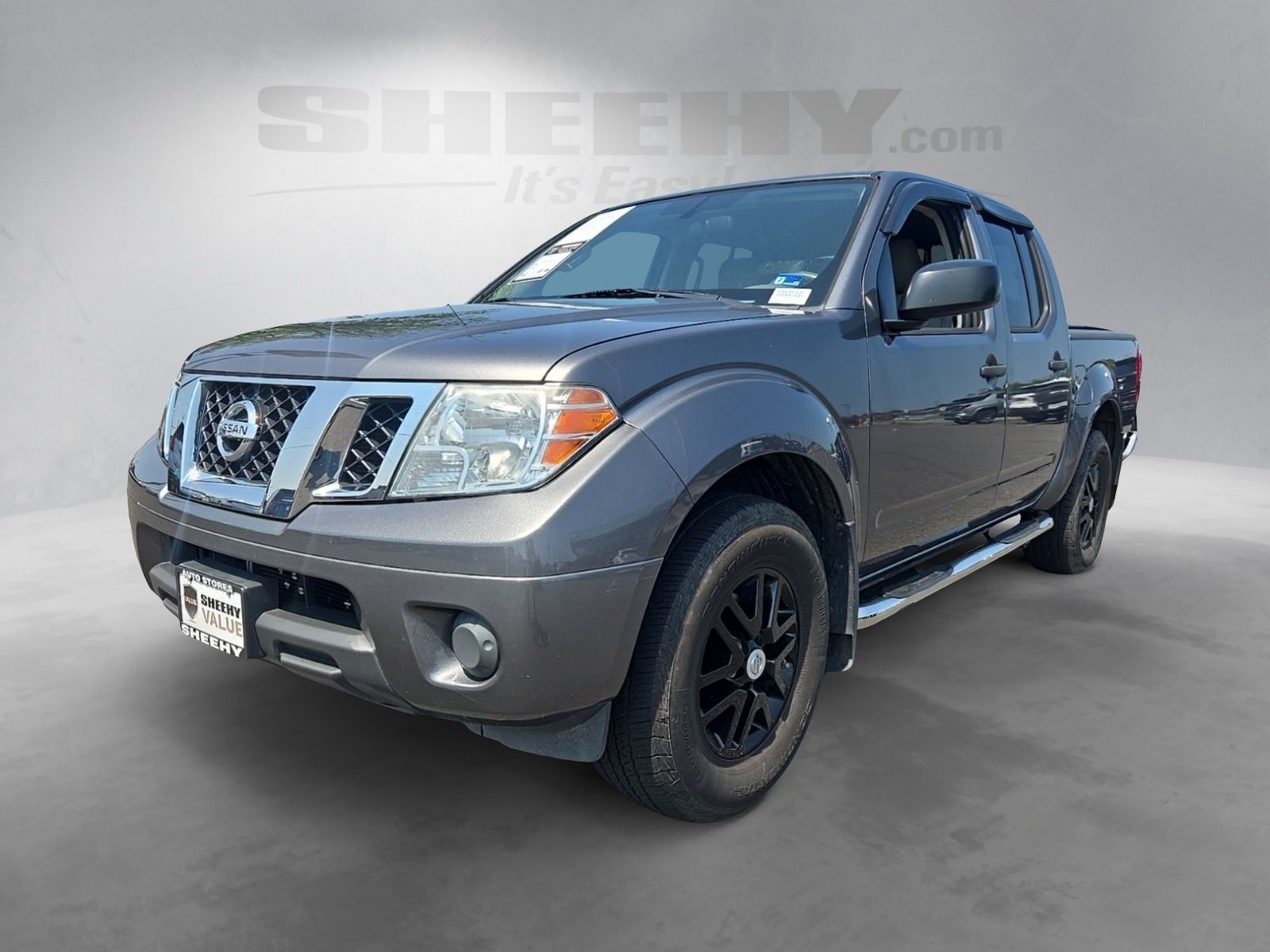 Used 2019 Gray Nissan SV image 15