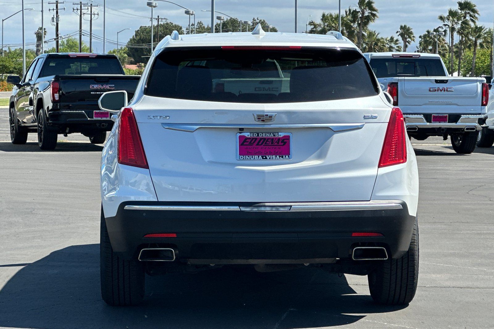 View vehicle photo 6