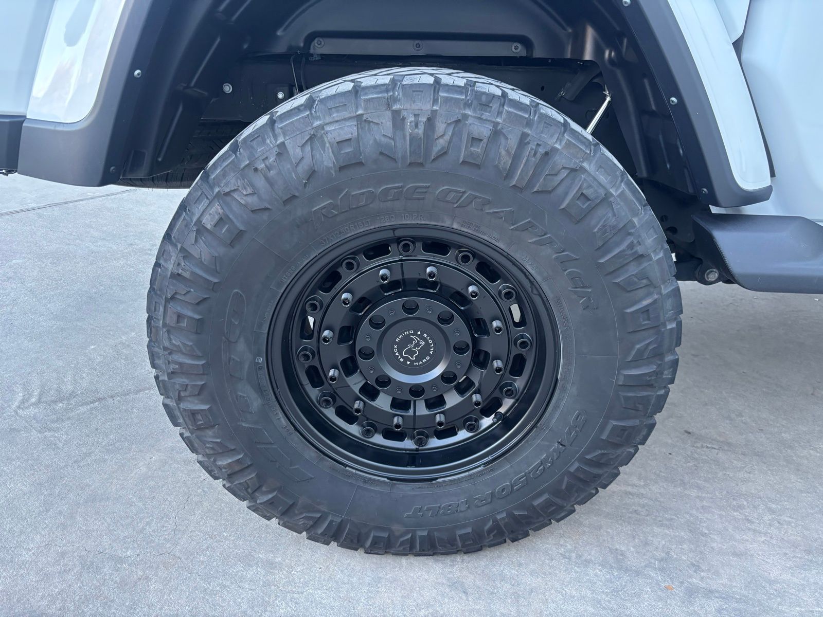 Used Car 2022 Jeep Gladiator  Overland For Sale Under $35,000 In Austin, Texas