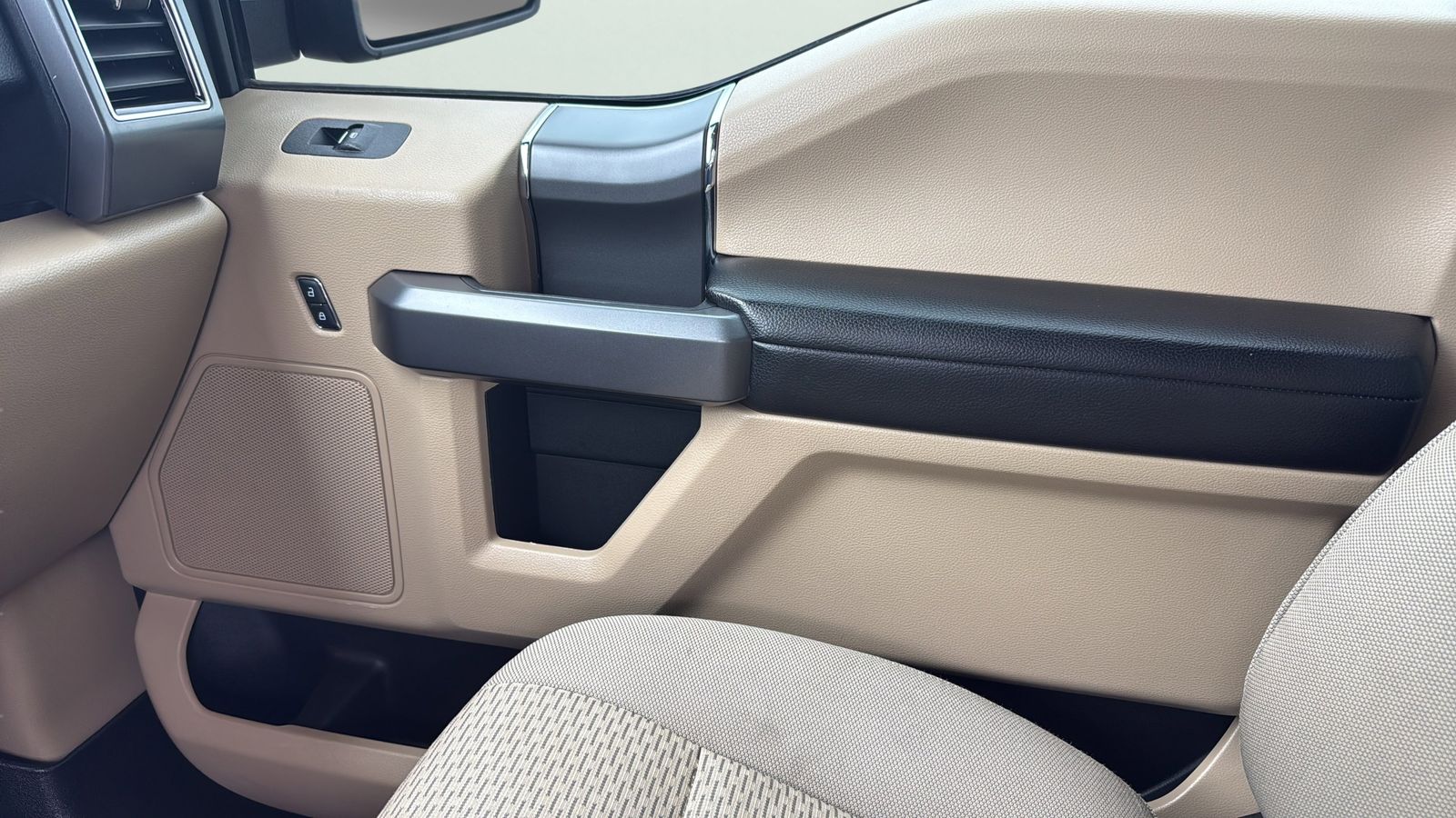 Used Car 2019 Ford F-150  Xlt For Sale Under $30,000 In Austin, Texas