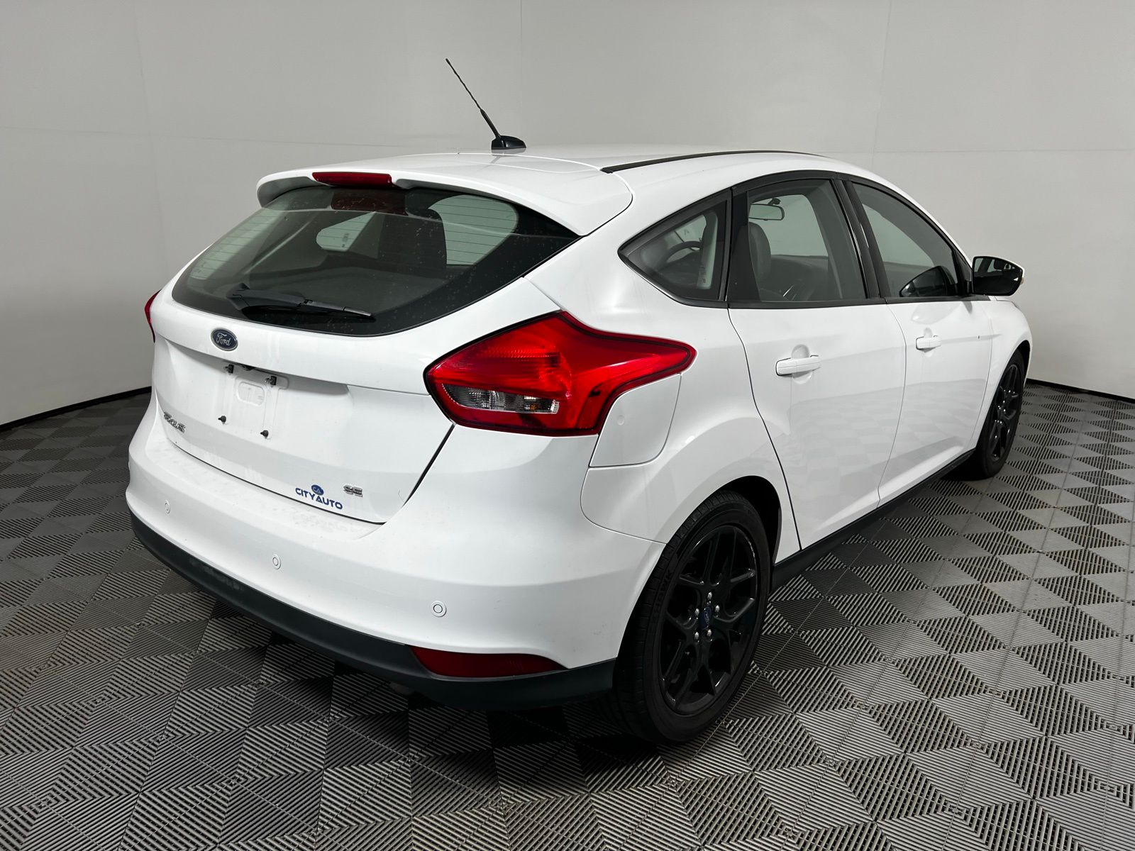 Thumbnail: 2016 Ford Focus - 5