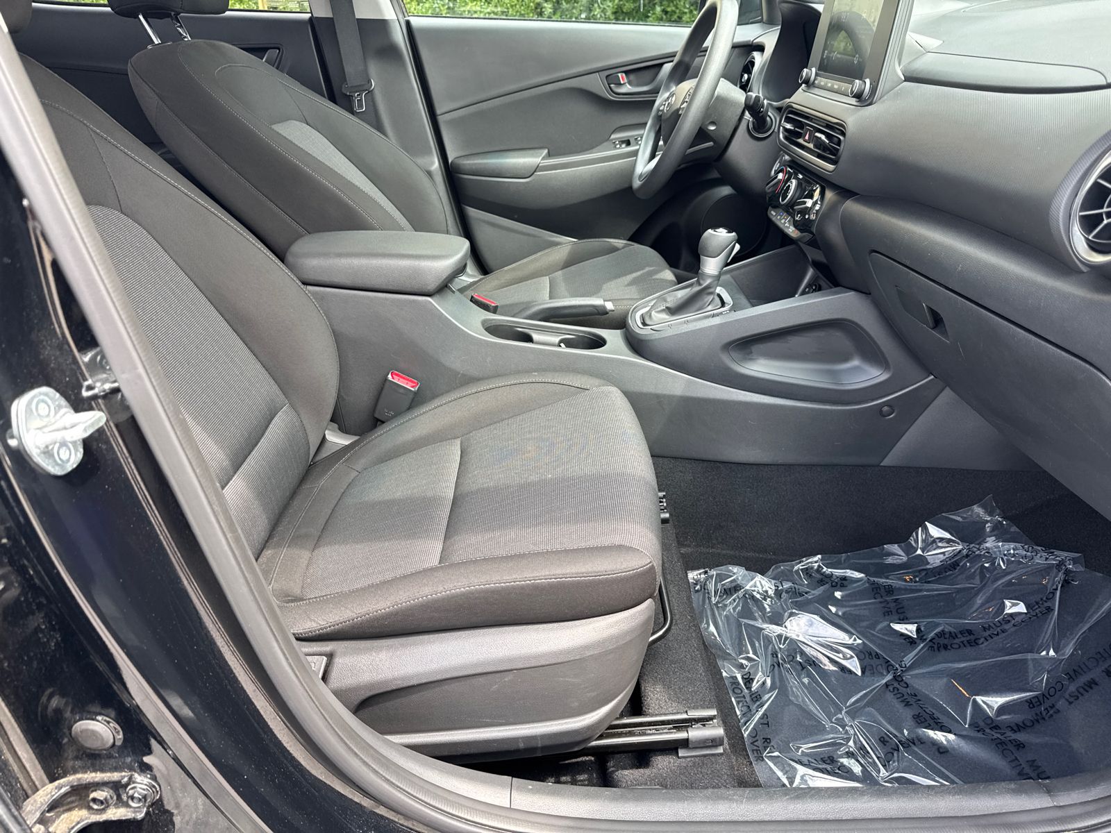 Used 2023 Black Hyundai SEL image 13