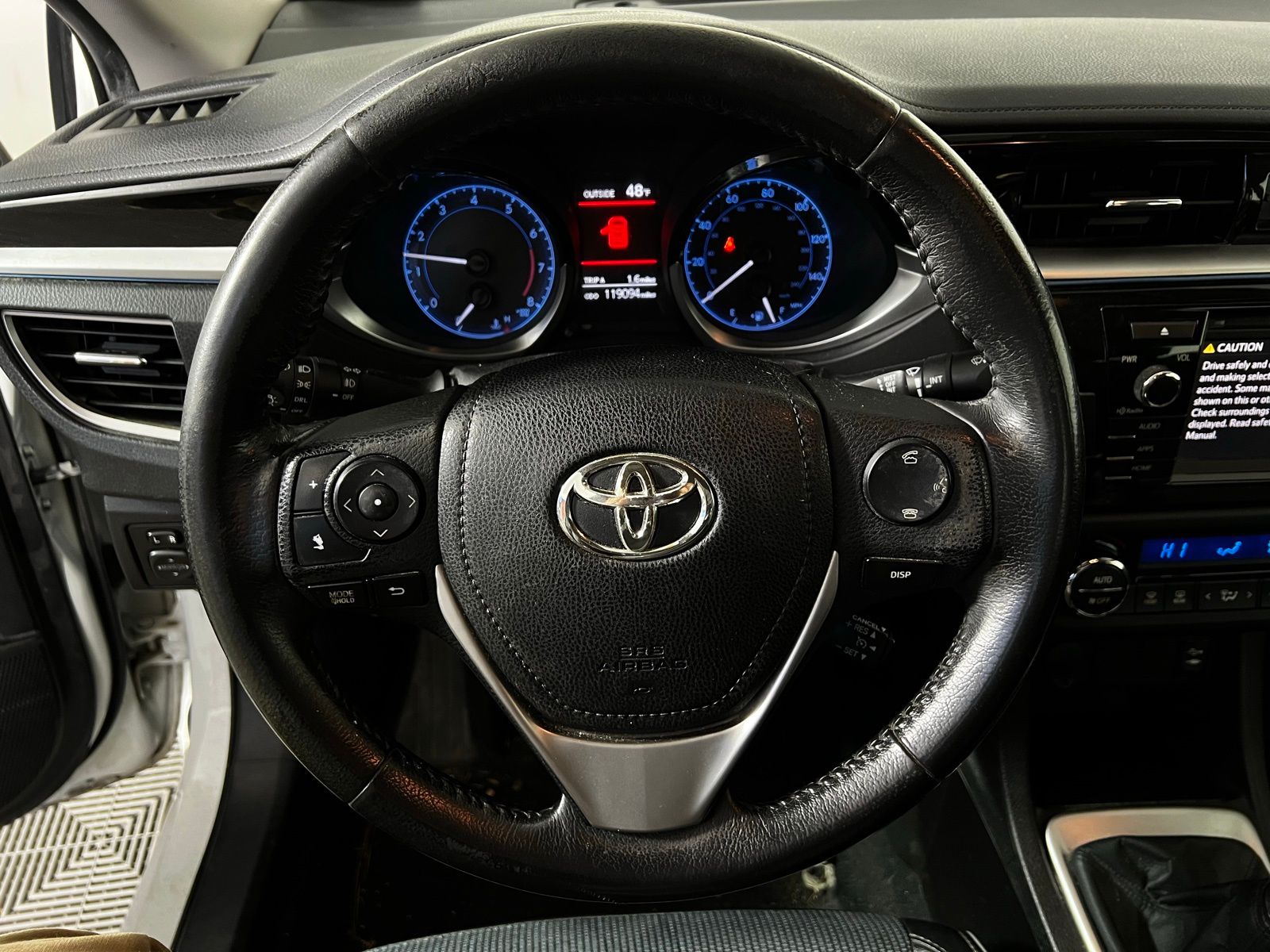 Thumbnail: 2015 Toyota Corolla - 11