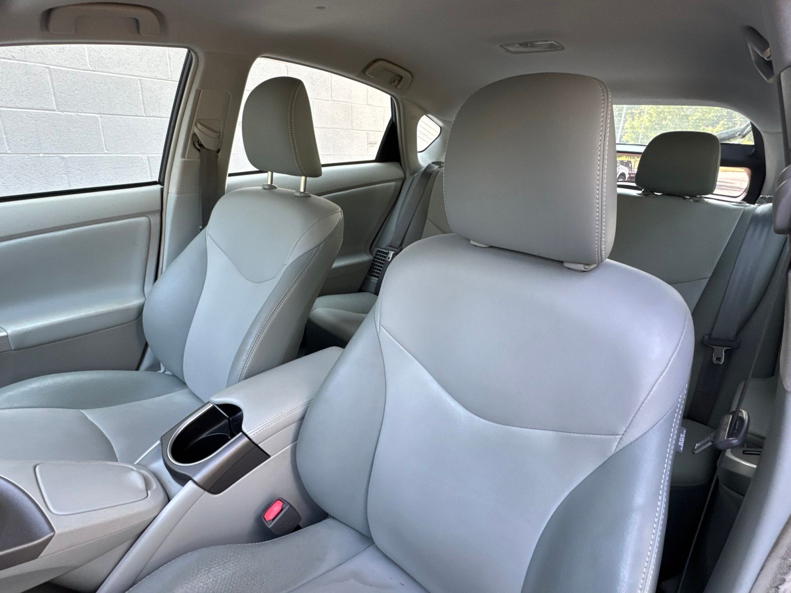 Used 2015 Winter Gray Metallic Toyota Four image 6