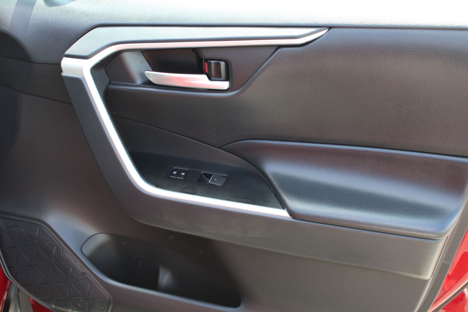 Used 2025 Red Toyota XLE image 21