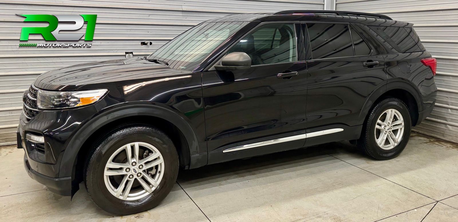 Black Metallic 2023 Ford Explorer XLT AWD SUV / Crossover All-Wheel Drive Automatic