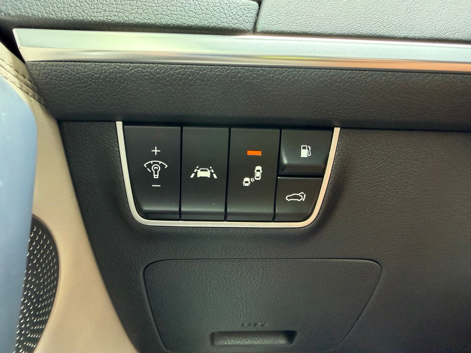2018 Kia Stinger image 26