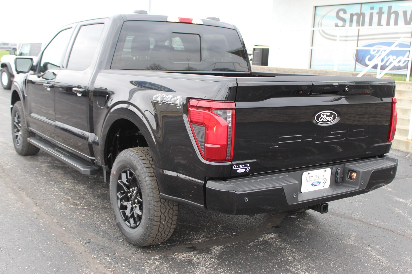 View vehicle photo 6