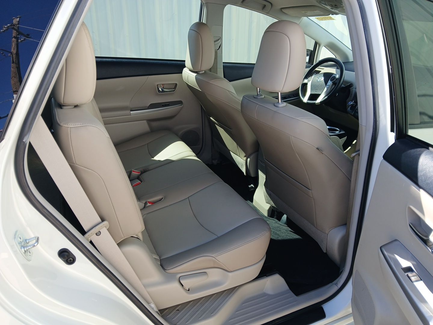 Used Car 2017 Toyota Prius V  For Sale Under $20,000 In Austin, Texas