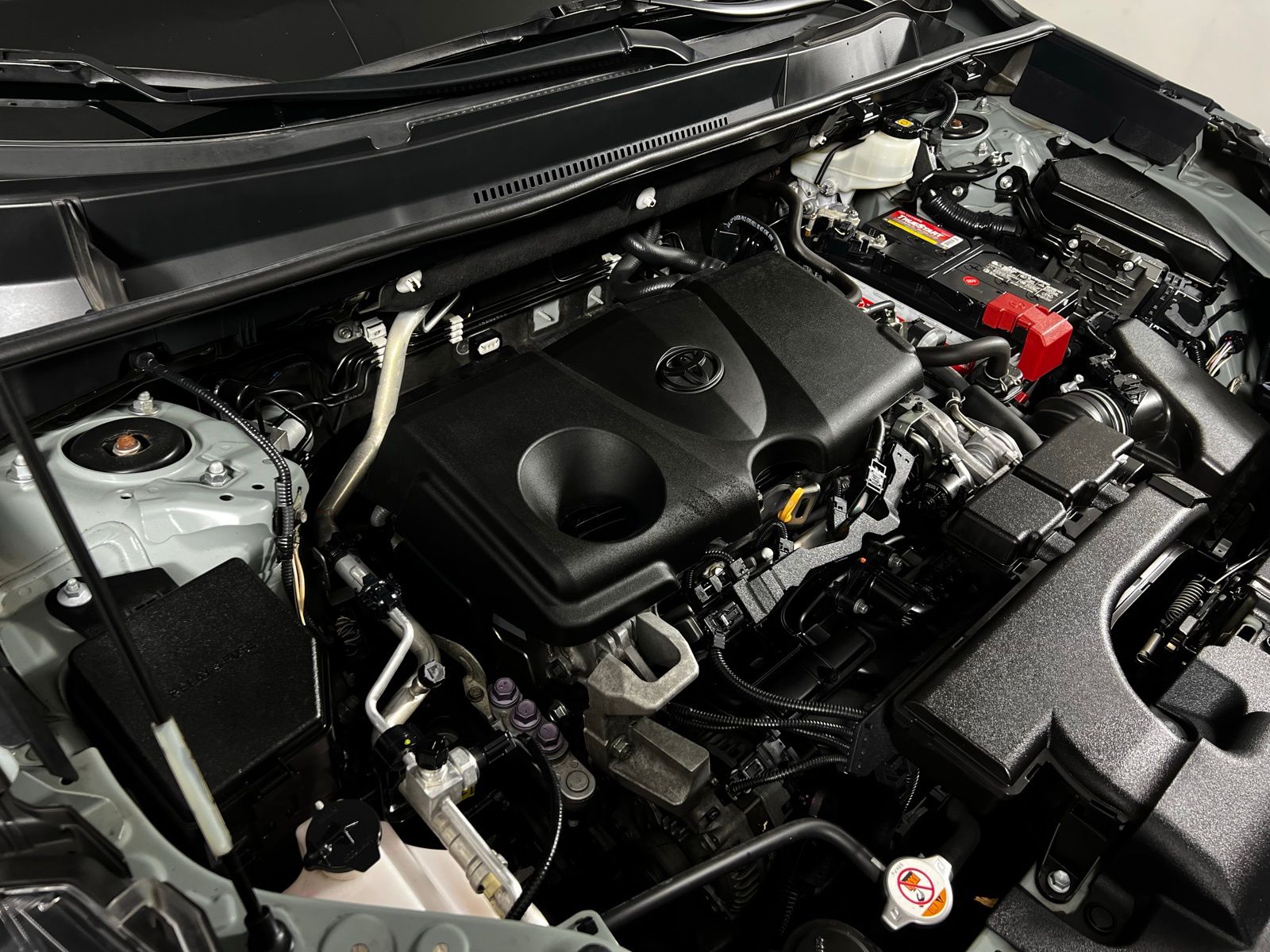 Thumbnail: 2020 Toyota RAV4 - 10