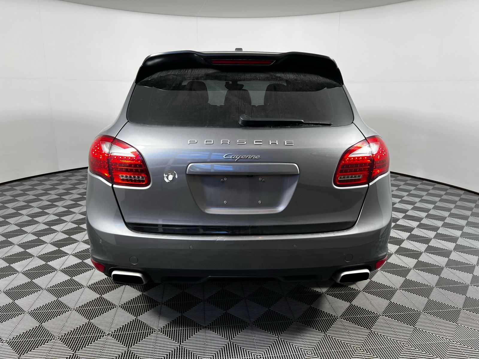 Thumbnail: 2012 Porsche Cayenne - 6