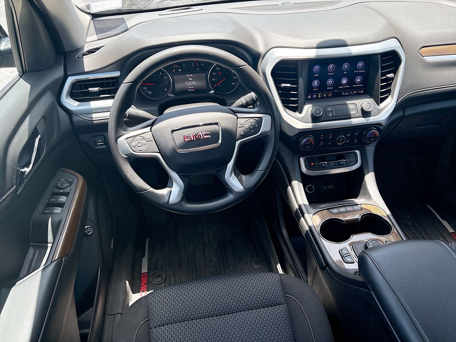 Used 2023 Black GMC SLE image 23