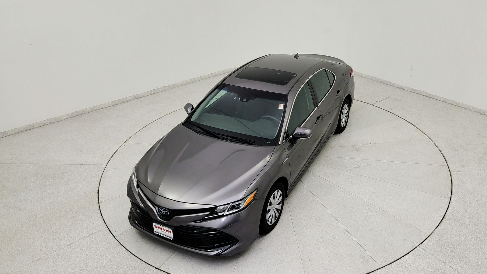 Used 2020 Gray Toyota LE image 16