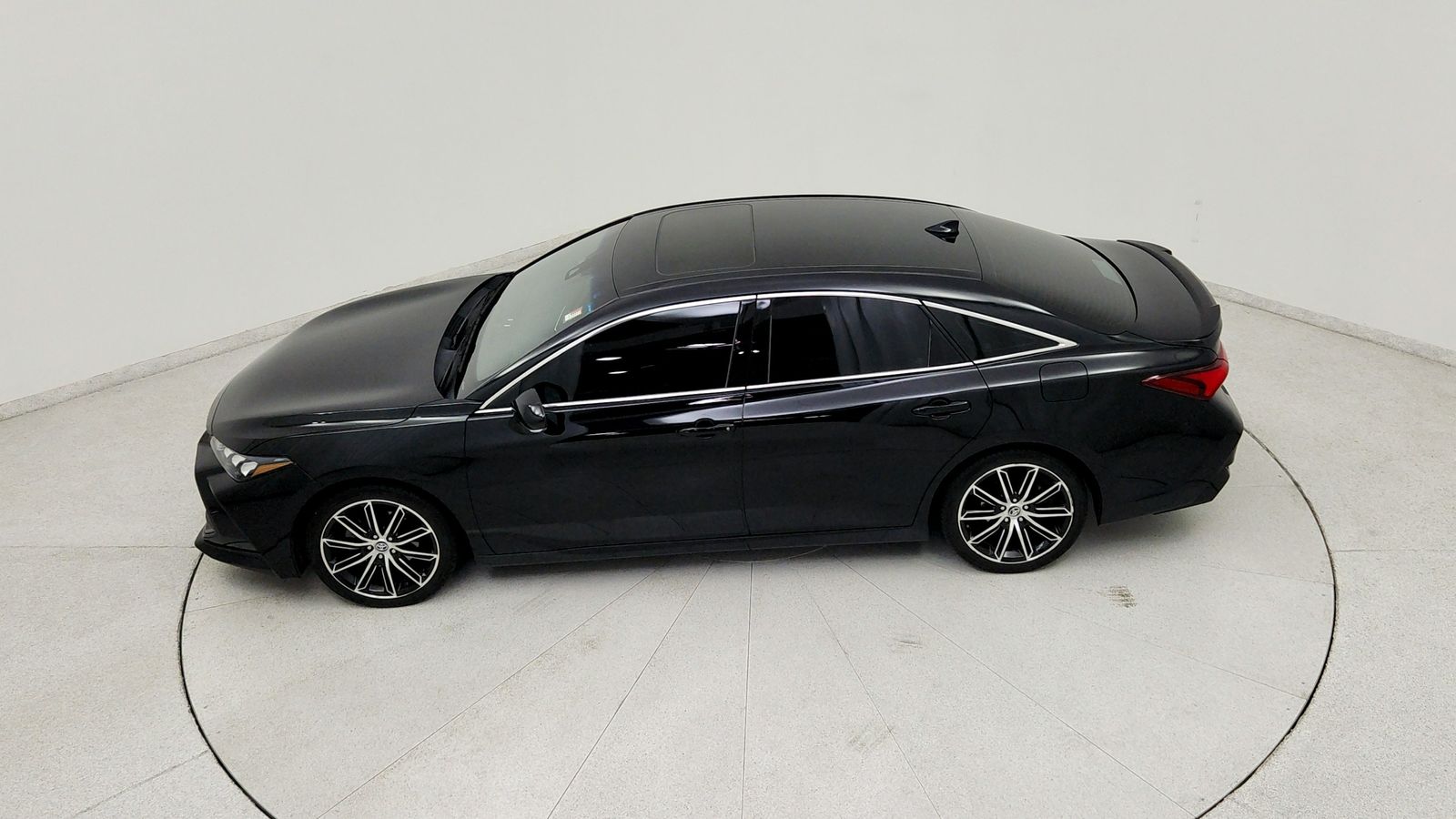 Used 2019 Black Toyota XSE image 17