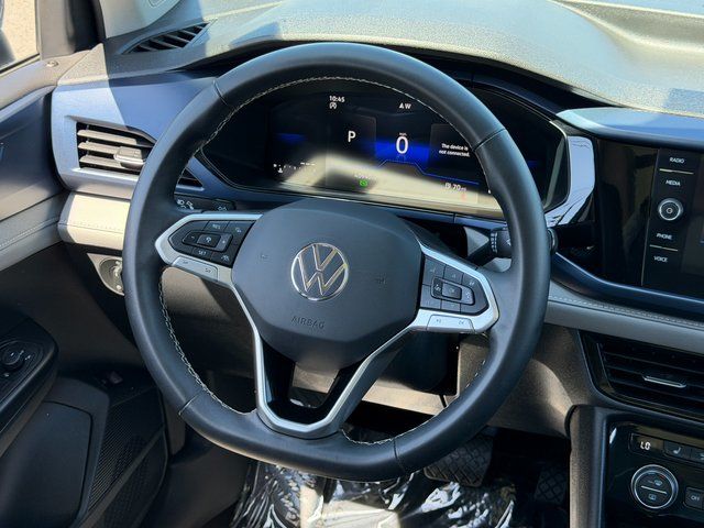 Used 2024 Gray Volkswagen 1.5T SE image 19