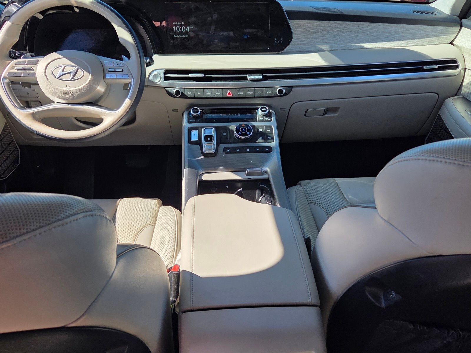 Used 2023 White Hyundai Calligraphy image 8