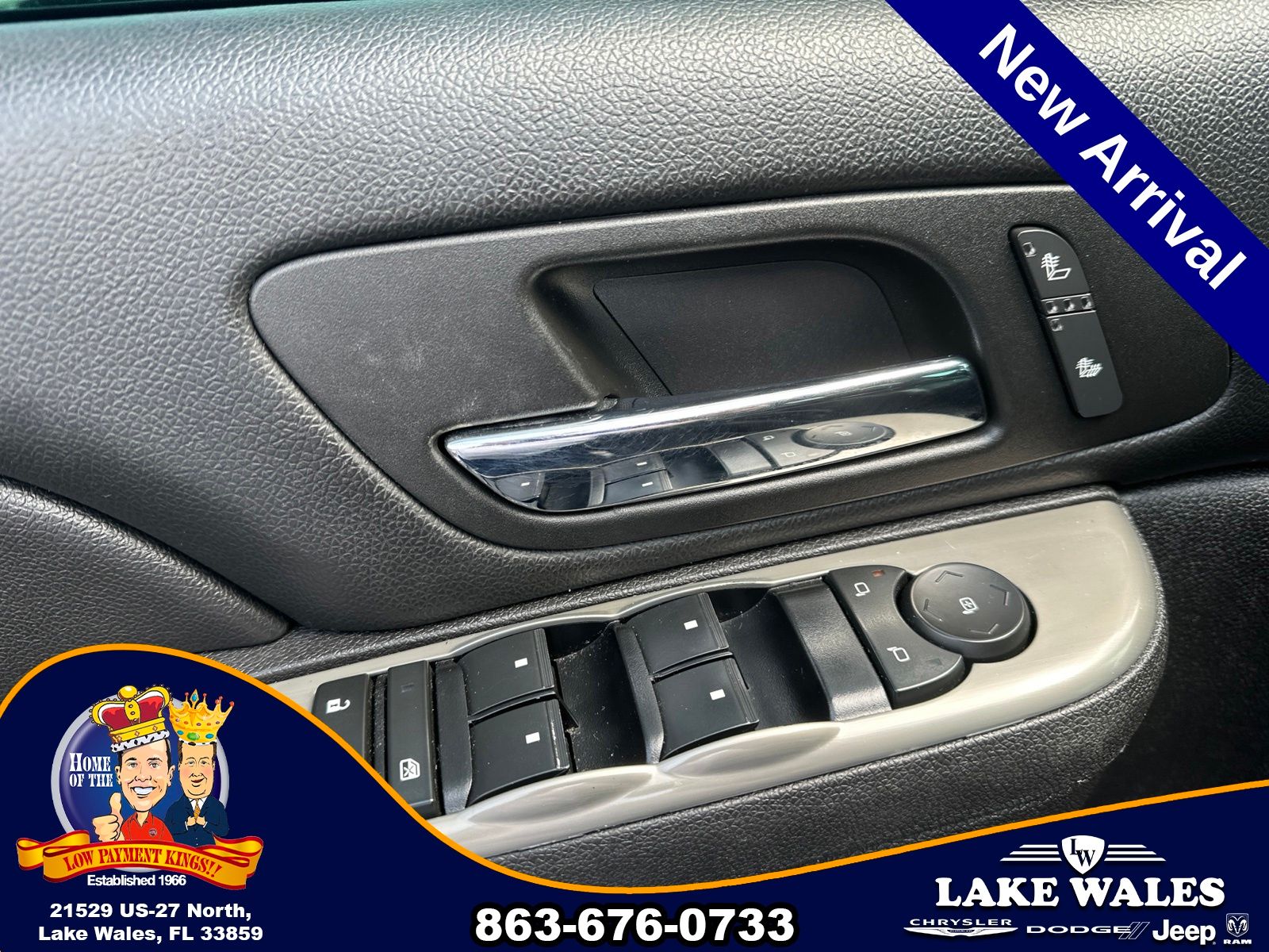 2013 Black Chevrolet Avalanche 1500 LT RWD Truck