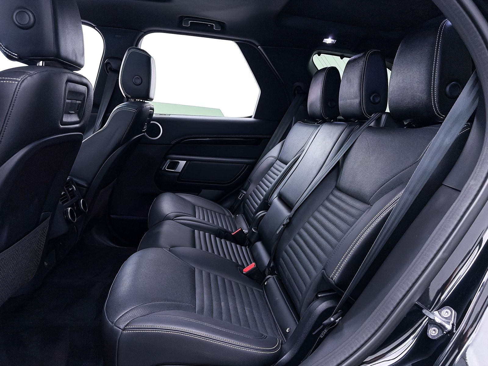 2023 Land Rover Discovery S R Dynamic - Photo 41