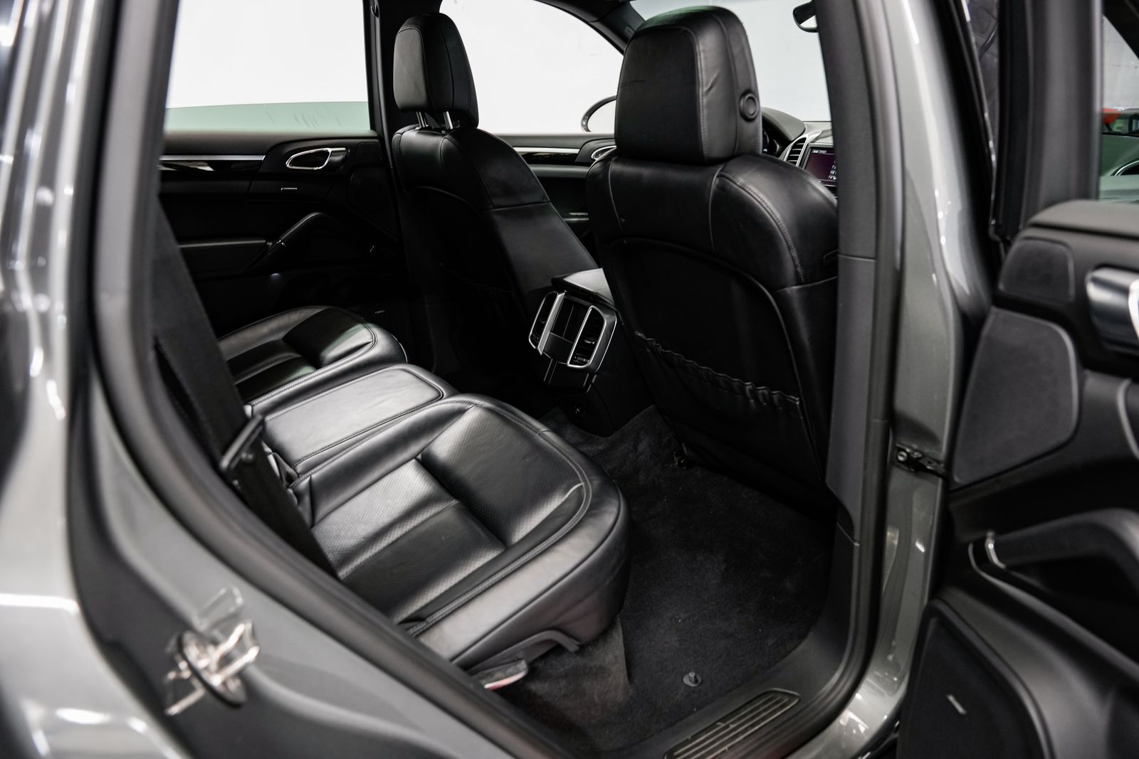 2015 Porsche Cayenne Diesel — photo 27